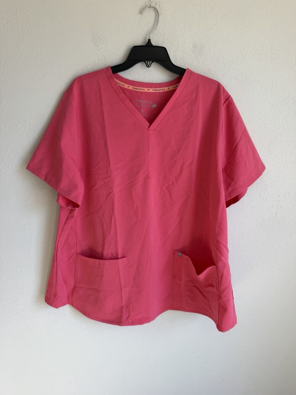 Fabletics Method 2-Pocket Scrub Top Pink Womens 3X Career Workwear